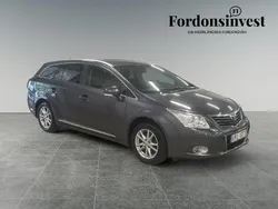 Mörkgrå (grå) Begagnad 2012 Toyota Avensis Business Edition Kombi | 79 500 kr (Marknadspris)