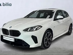 Vit (alpinvit ) Begagnad 2024 BMW 120 M Sport Halvkombi | 429 900 kr (Dyr)