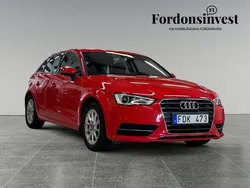Röd Begagnad 2014 Audi A3 Sportback Attraction Halvkombi | 129 900 kr (Marknadspris)
