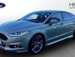 Grå (grey) Begagnad 2018 Ford Mondeo ST-Line Halvkombi | 189 000 kr (Marknadspris)