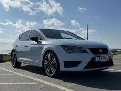 Grå Begagnad 2014 Cupra Leon Halvkombi | 164 900 kr (Marknadspris)