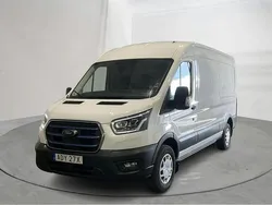 Vit Begagnad 2023 Ford Transit | 389 000 kr (Superpris)