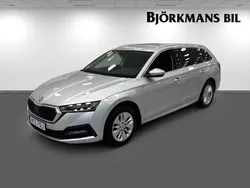 Silver Begagnad 2021 Skoda Octavia Ambition Kombi | 219 900 kr (Marknadspris)
