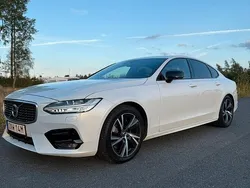 Vit Begagnad 2019 Volvo S90 R-Design Sedan | 265 000 kr