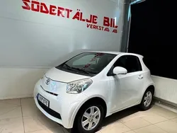 Vit Begagnad 2009 Toyota iQ Halvkombi | 59 900 kr (Marknadspris)