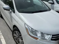 Vit Begagnad 2014 Citroën C4 Halvkombi | 65 000 kr (Marknadspris)