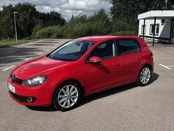 Röd Begagnad 2010 VW Golf VI Edition Halvkombi | 73 000 kr (Marknadspris)