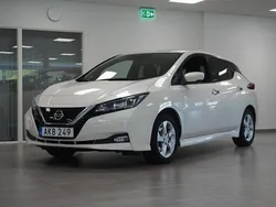 Vit Begagnad 2022 Nissan Leaf N-Connecta Halvkombi | 179 900 kr (Marknadspris)