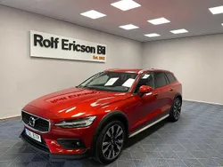 Begagnad 2021 Volvo V60 CC Kombi | 339 500 kr (Marknadspris)