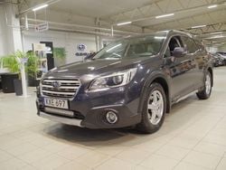 Mörkgrå Begagnad 2015 Subaru Outback Kombi | 109 000 kr (Marknadspris)