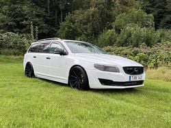 Vit Begagnad 2015 Volvo V70 Dynamic Kombi | 100 000 kr