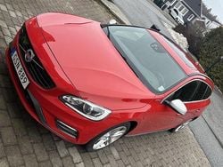 Röd Begagnad 2017 Volvo V60 R-Design Kombi | 189 000 kr (Lite dyr)