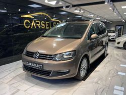 Ljusbrun (brun) Begagnad 2015 VW Sharan Minibuss | 159 900 kr (Marknadspris)