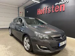Grå Begagnad 2013 Opel Astra Sport Halvkombi | 62 900 kr (Marknadspris)