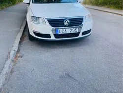 Vit Begagnad 2010 VW Passat Sportline Kombi | 32 900 kr (Marknadspris)