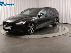Svart Begagnad 2021 Volvo V60 R-Design Kombi | 419 900 kr (Marknadspris)