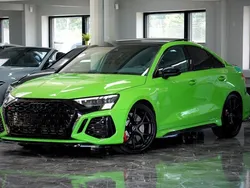 Grön Begagnad 2024 Audi RS3 Halvkombi | 659 900 kr (Marknadspris)