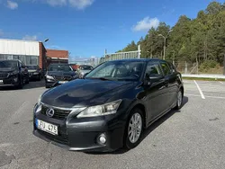 Mörkgrå Begagnad 2011 Lexus CT200h Executive Line Halvkombi | 69 900 kr (Superpris)