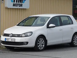 Vit Begagnad 2012 VW Golf Halvkombi | 59 000 kr (Lite dyr)