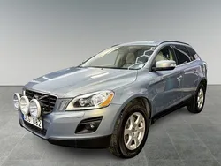 Ljusblå Begagnad 2008 Volvo XC60 Momentum SUV | 124 900 kr (Marknadspris)