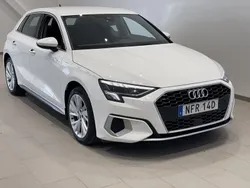 Vit (ibisvit) Begagnad 2021 Audi A3 Sportback Advanced Halvkombi | 194 000 kr