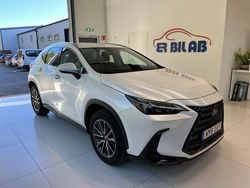 Vit Begagnad 2023 Lexus NX350h SUV | 439 900 kr (Dyr)