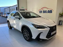 Vit Begagnad 2023 Lexus NX350h SUV | 439 900 kr (Dyr)
