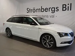 Vit Begagnad 2016 Skoda Superb Kombi | 219 000 kr (Dyr)