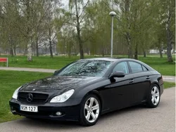 Svart Begagnad 2010 Mercedes CLS300 Sportkupé | 105 000 kr