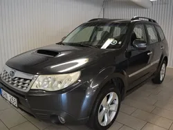 Mörkgrå (grå) Begagnad 2011 Subaru Forester SUV | 39 000 kr (Marknadspris)