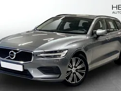 Grå (grey) Begagnad 2020 Volvo V60 Kombi | 308 700 kr (Marknadspris)