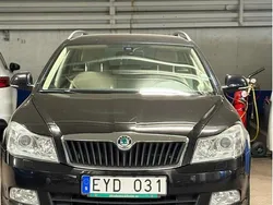 Svart Begagnad 2011 Skoda Octavia Elegance Kombi | 52 000 kr (Bra pris)