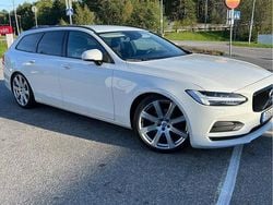 Vit Begagnad 2017 Volvo V90 Kinetic Kombi | 169 999 kr (Bra pris)