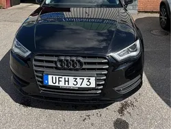 Svart Begagnad 2015 Audi A3 Sportback Attraction Halvkombi | 110 000 kr (Marknadspris)