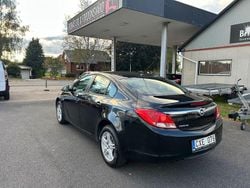 Svart Begagnad 2009 Opel Insignia Essentia Sedan | 39 900 kr