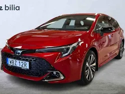 Röd Begagnad 2025 Toyota Corolla Kombi | 369 000 kr