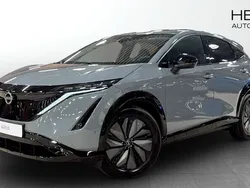 Ljusgrå (grey) Begagnad 2025 Nissan Ariya Evolve SUV | 569 900 kr (Marknadspris)