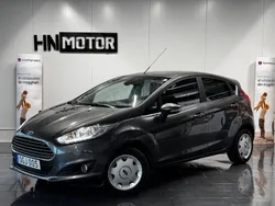 Grå Begagnad 2016 Ford Fiesta Titanium Halvkombi | 79 900 kr (Bra pris)