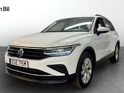 Vit (pure white) Begagnad 2021 VW Tiguan Life SUV | 289 900 kr (Lite dyr)