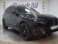 Svart Begagnad 2024 BMW X7 M Sport SUV | 1 069 500 kr