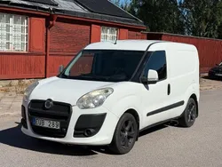 Vit Begagnad 2012 Fiat Doblò Minibuss | 39 999 kr (Marknadspris)