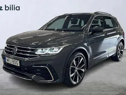 Grå Begagnad 2021 VW Tiguan R-line SUV | 334 900 kr (Marknadspris)