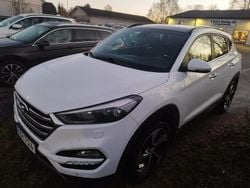 Vit Begagnad 2015 Hyundai Tucson Premium SUV | 144 900 kr (Bra pris)