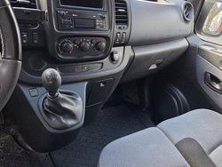 Grå Begagnad 2016 Opel Vivaro Van | 105 000 kr (Bra pris)