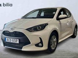 Vit Begagnad 2025 Toyota Yaris Hybrid Halvkombi | 244 900 kr