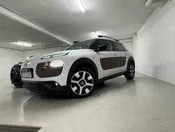 Vit Begagnad 2014 Citroën C4 Cactus Halvkombi | 69 000 kr (Marknadspris)