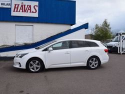 Vit Begagnad 2014 Toyota Avensis Edition Kombi | 64 500 kr (Bra pris)