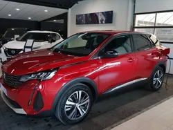 Röd Begagnad 2022 Peugeot 3008 SUV | 299 000 kr (Marknadspris)