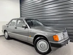 Mörkgrå Begagnad 1992 Mercedes 190 Sedan | 129 900 kr