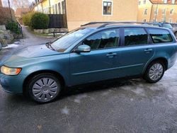 Blå Begagnad 2008 Volvo V50 Kinetic Kombi | 29 000 kr